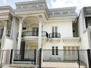 Rumah dijual di Sambikerep - Garasi