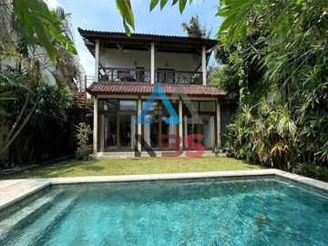 Villa dijual di Tibubeneng - AC, Alarm