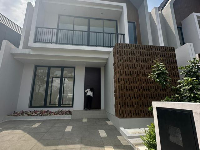 Dijual Rumah Brandnew,2 Lt  ,Mahogany sumarecon Bogor