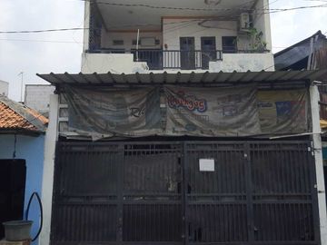 Pejuang, Medan Satria