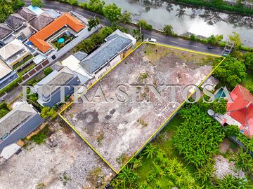 Tanah dijual di Legian