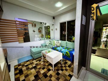 Jakarta Selatan - AC, Garasi, Dapur lengkap