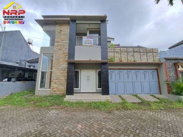 Sapeken, Sumenep - Garasi, Taman