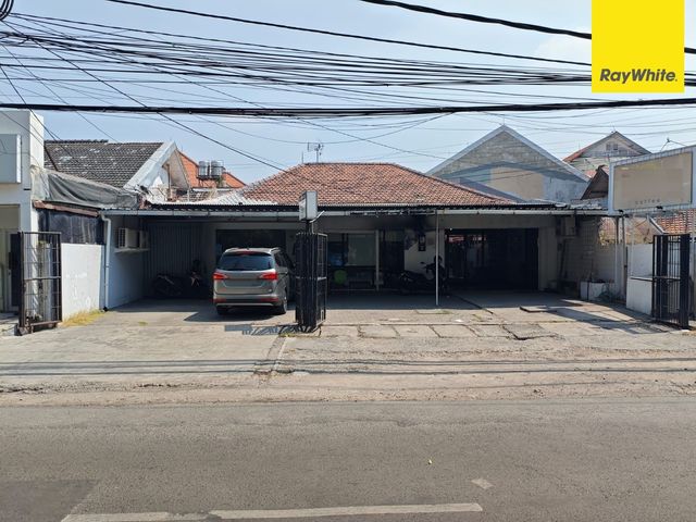 Disewakan Rumah di Raya Tenggilis Mejoyo Surabaya