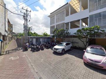 Kuta, Bali, BADUNG, Bali, Indonesia - Garasi