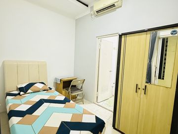 Jakarta Barat, Jakarta Raya - AC, Hot water