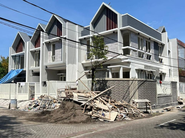 Li67. Dijual Rumah New Gress Tenggilis Tengah