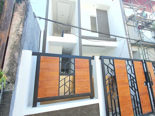 PALING DICARI RUMAH IMOIAN WONOREJO SELATAN