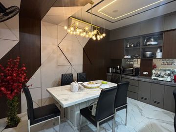 Jakarta Barat, Jakarta Raya - AC, Garasi