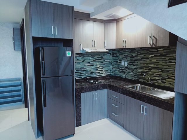 dijual apartemen Neo Soho Podomoro city S. Parman