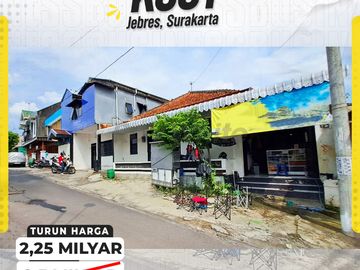 Surakarta, Jawa Tengah, Indonesia - Dapur lengkap