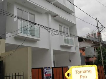 Jakarta Barat, Jakarta Raya - Balkon, Garasi