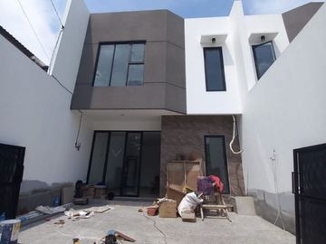 Klampis Ngasem, Kodya Surabaya, Surabaya, Jawa Timur
