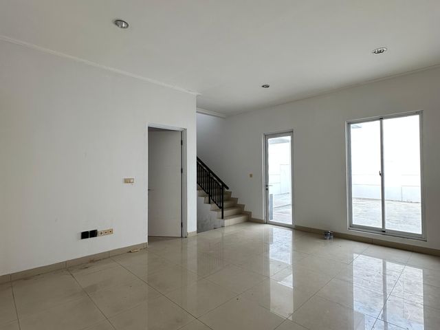 Sewa Rumah GLC Green lake city 3 kamar