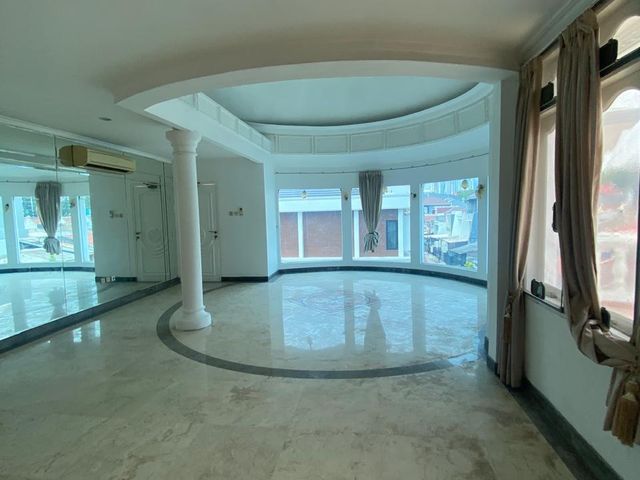 place photo 24