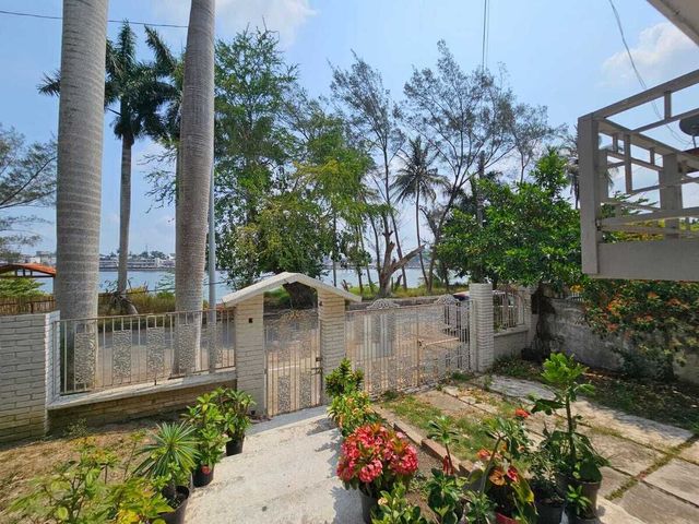place photo 24