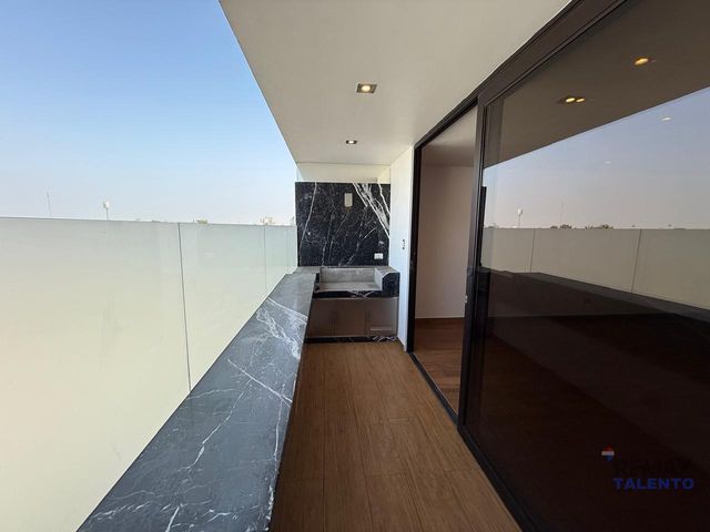 place photo 51