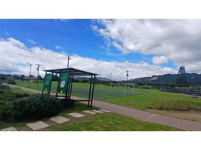 place photo 18