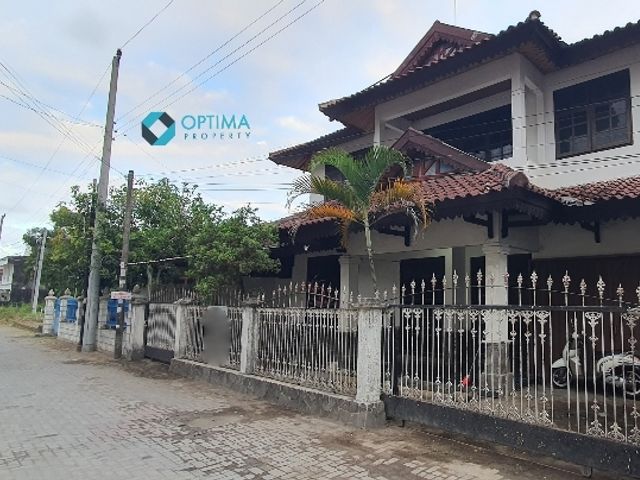 Rumah Pogung Baru hitung  tanah dekat UGM Jogja Jakal Kaliurang km 4 pandega sendowo re sardjito