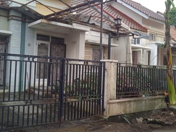 Rumah dijual di Cilendek Timur - AC, Garasi