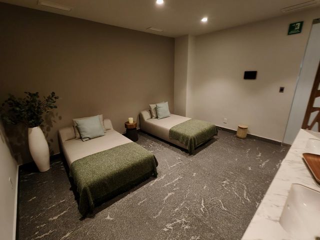 place photo 54