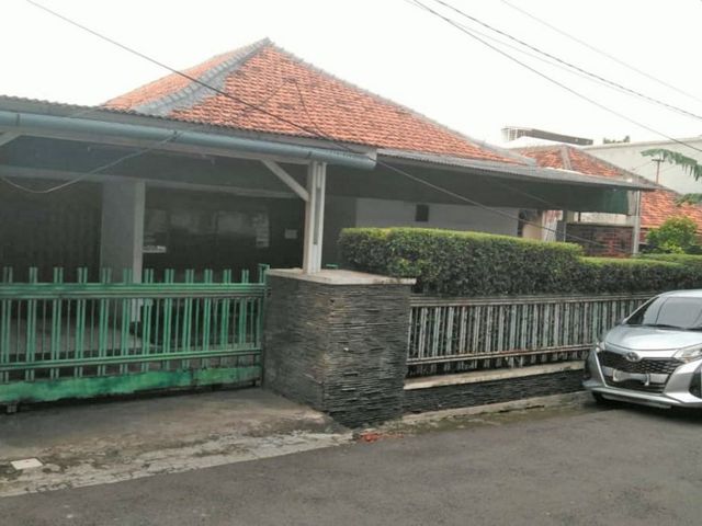 Rumah lokasi strategis di Cipete Jakarta Selatan