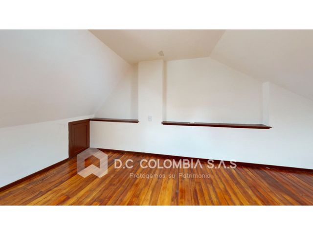 place photo 49