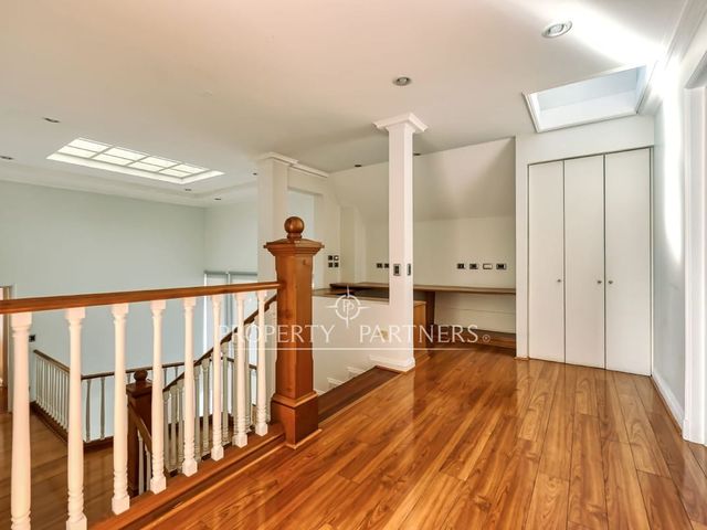 place photo 24
