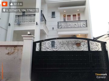 Jakarta Barat, Jakarta Raya - AC, Balkon
