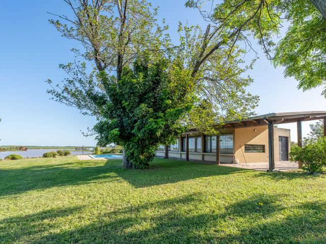 place photo 23