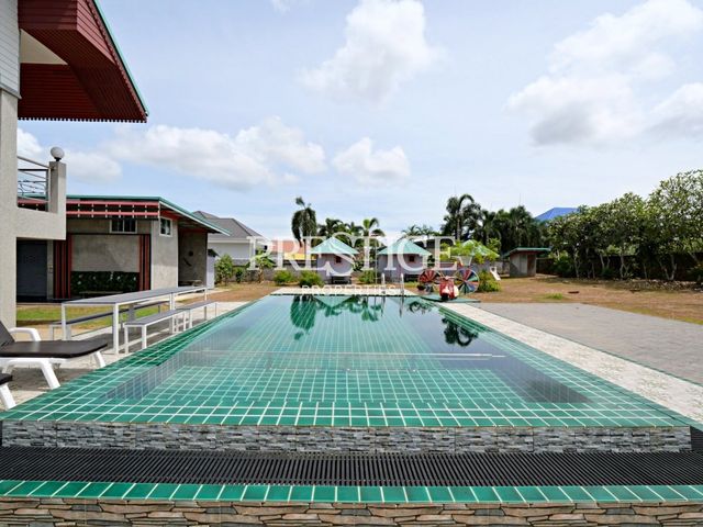 place photo 18