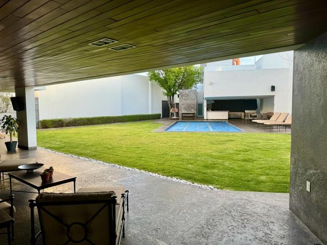place photo 52