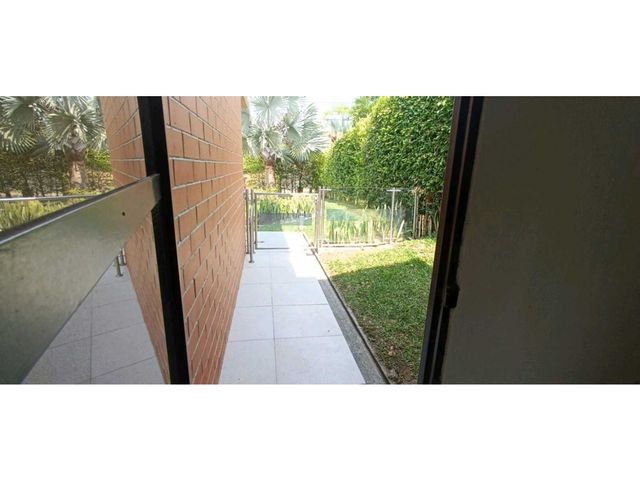 place photo 64