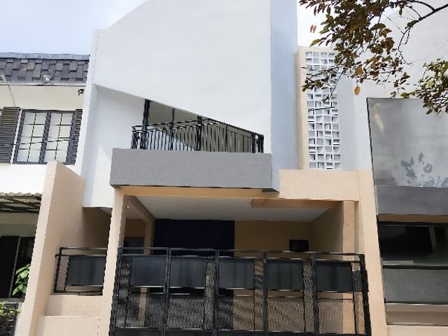 Di Jual Rumah 2 Lantai Di Sektor 9 Bintaro