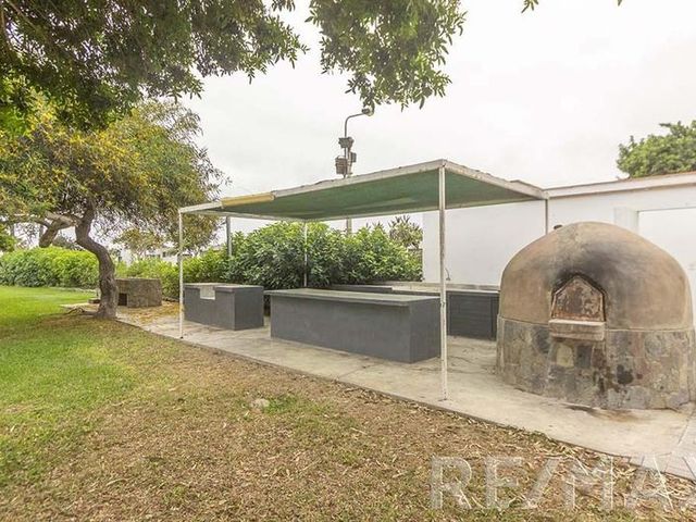 place photo 48