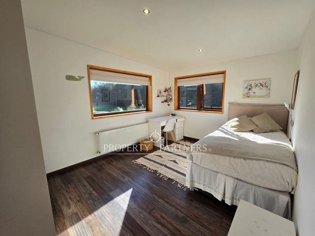 place photo 37