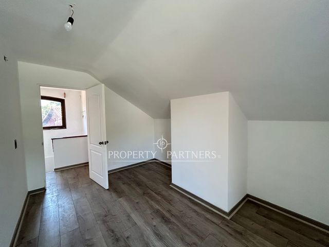 place photo 44