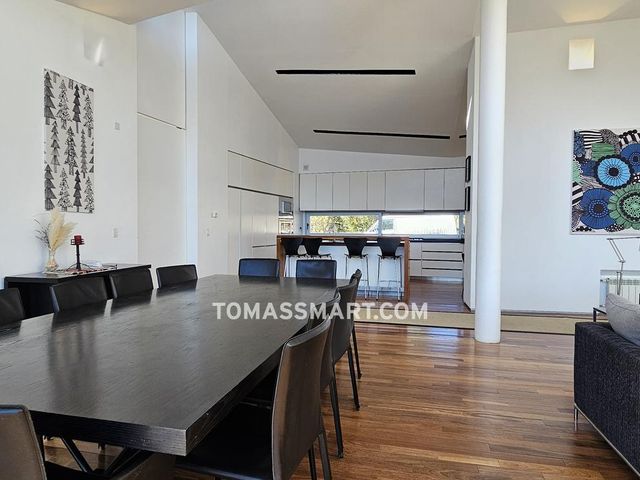 place photo 85