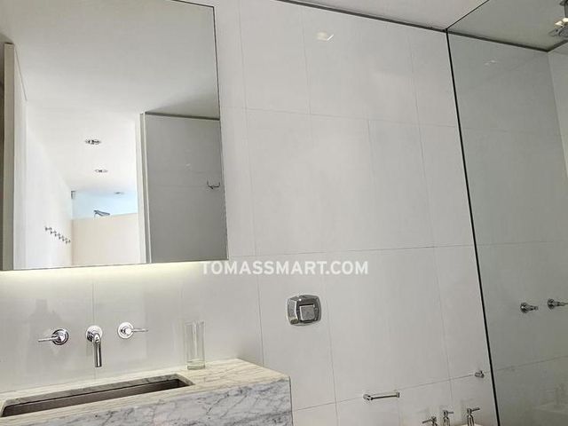 place photo 111