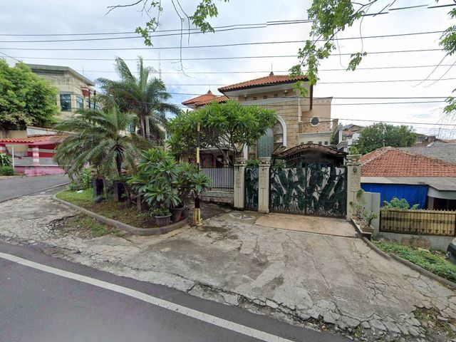 Dijual Rumah Mewah Lokasi Jl. Abdulrahman Saleh Semarang