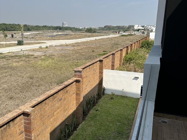 place photo 39