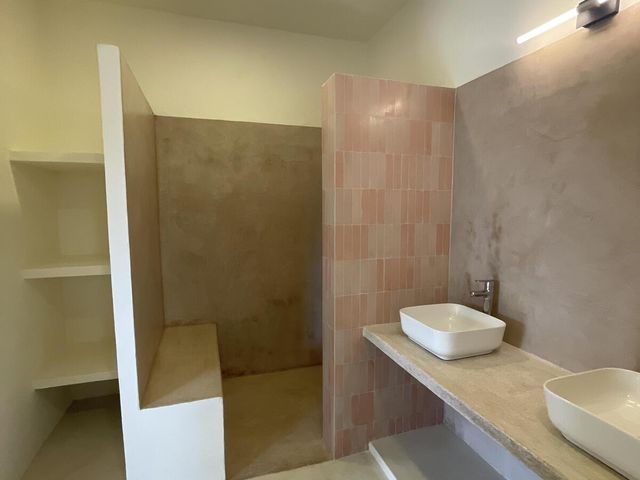 place photo 35