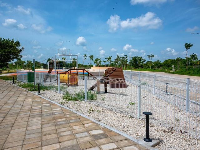 place photo 16