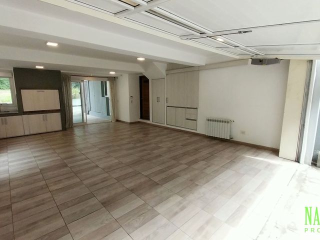 place photo 49