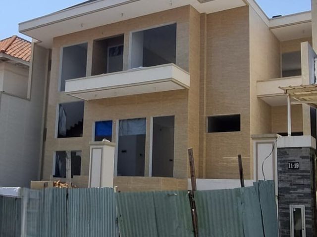 DIJUAL CEPAT RUMAH 7/8 JADI DI PURI WIDYA KENCANA