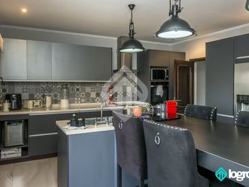 place photo 67