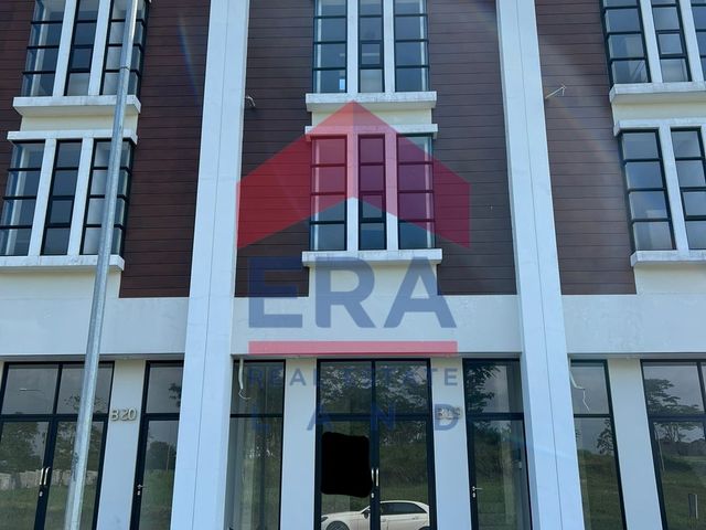 Dijual Rumah di Araya Mansion Park, Malang