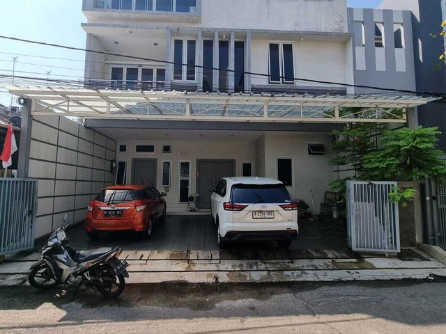 Dijual Rumah Sunter Kirana