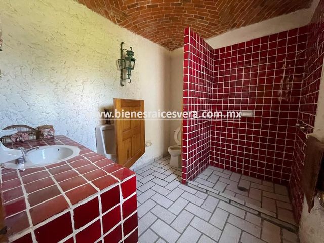 place photo 36