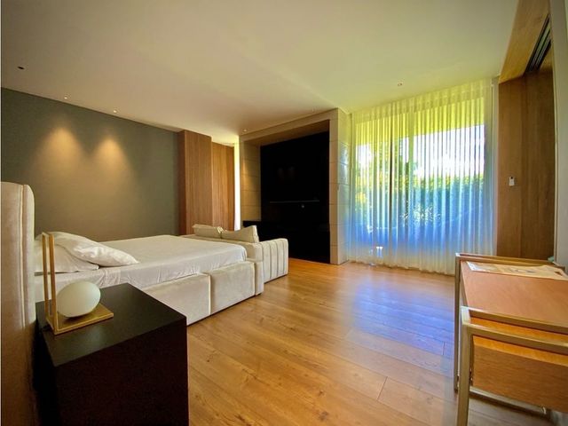 place photo 50